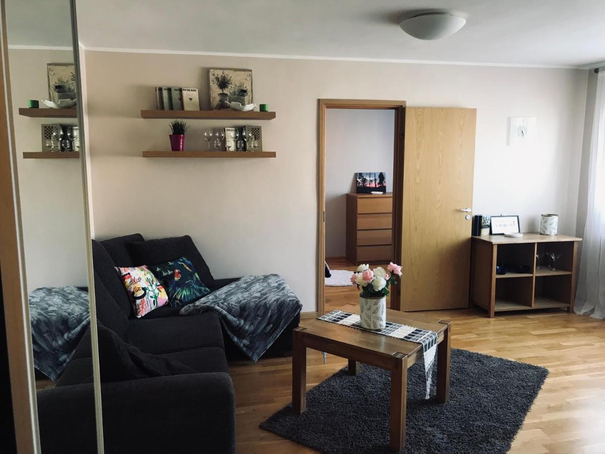 Cozy Central Apartment Tallinn Ngoại thất bức ảnh