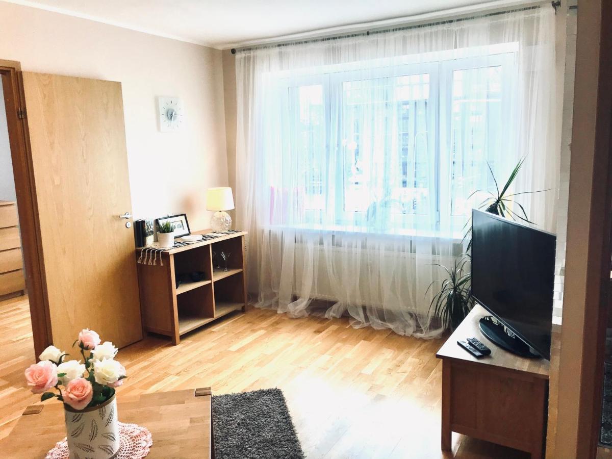 Cozy Central Apartment Tallinn Ngoại thất bức ảnh